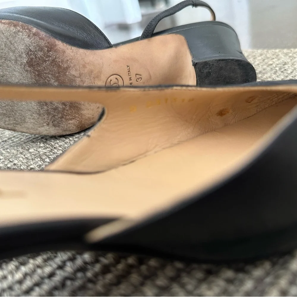 CHANEL Black Interlocking CC Logo Leather Slingback Pumps - Picture 12 of 15